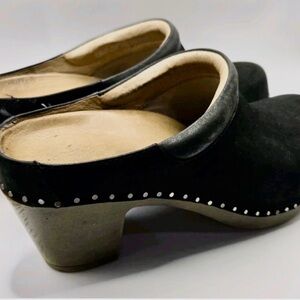 Dansko Sammy Leather Mule Clogs For Women.Size EU 37 U.S 6.5 - 7. Black